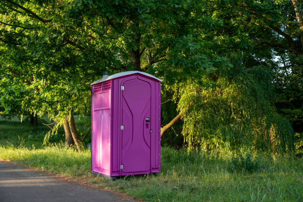 Best Affordable portable toilet rental  in Tipton, MO
